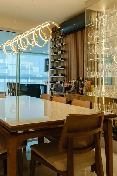 APARTAMENTO FINAMENTE MOBILIADO EM MEIA PRAIA: 13ª foto da galeria de imagens do imóvel