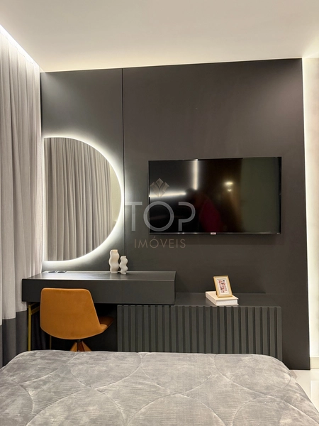 APARTAMENTO FINAMENTE MOBILIADO EM MEIA PRAIA: 3ª foto da galeria de imagens do imóvel