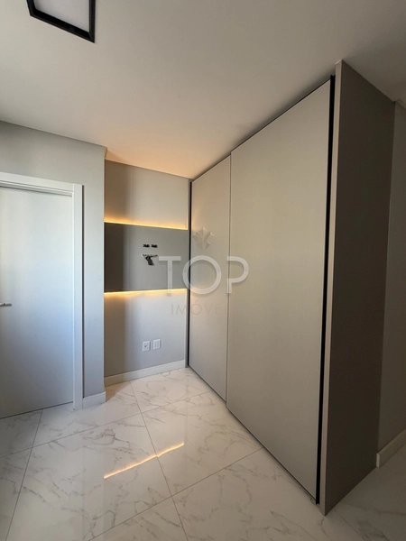 APARTAMENTO FINAMENTE MOBILIADO EM MEIA PRAIA: 12ª foto da galeria de imagens do imóvel