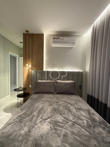 APARTAMENTO FINAMENTE MOBILIADO EM MEIA PRAIA: 4ª foto da galeria de imagens do imóvel