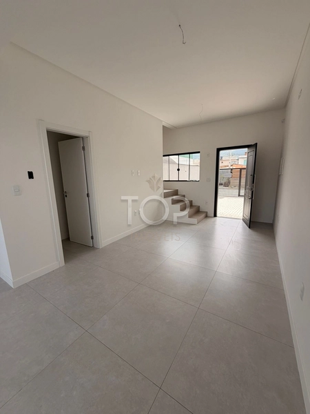 SOBRADO PRONTO PARA MORAR EM ITAPEMA: 4ª foto da galeria de imagens do imóvel