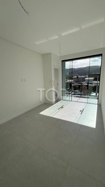 SOBRADO PRONTO PARA MORAR EM ITAPEMA: 14ª foto da galeria de imagens do imóvel