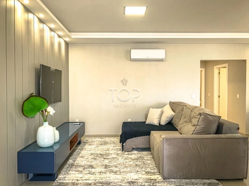 FINAMENTE MOBILIADO EM MEIA PRAIA: 19ª foto da galeria de imagens do imóvel