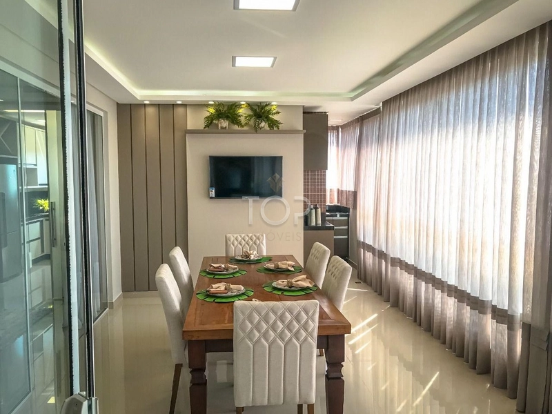 FINAMENTE MOBILIADO EM MEIA PRAIA: 16ª foto da galeria de imagens do imóvel