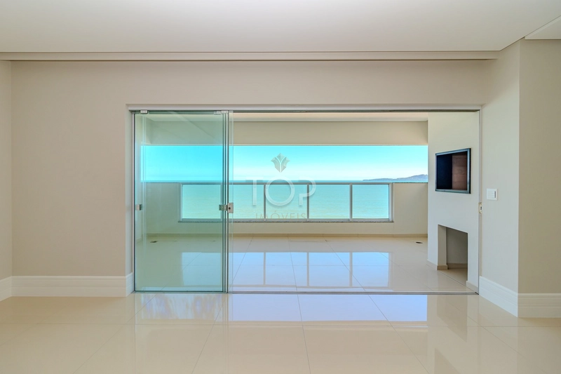 FRENTE MAR PRONTO PARA MORAR EM ITAPEMA: 3ª foto da galeria de imagens do imóvel