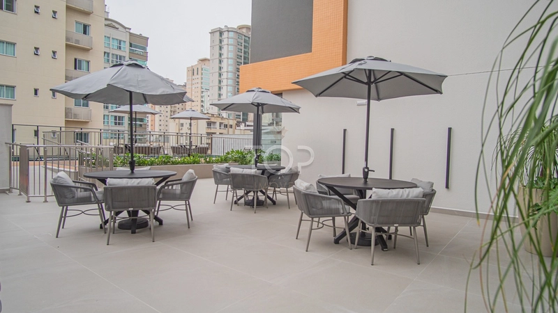 APARTAMENTO EM MEIA PRAIA: 31ª foto da galeria de imagens do imóvel