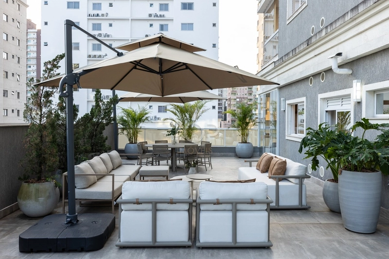 FINAMENTE MOBILIADO EM MEIA PRAIA: 26ª foto da galeria de imagens do imóvel