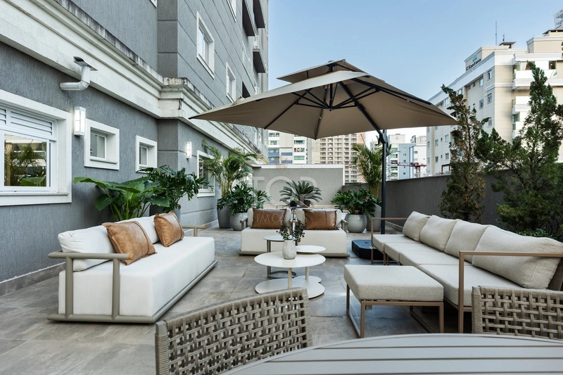 FINAMENTE MOBILIADO EM MEIA PRAIA: 25ª foto da galeria de imagens do imóvel