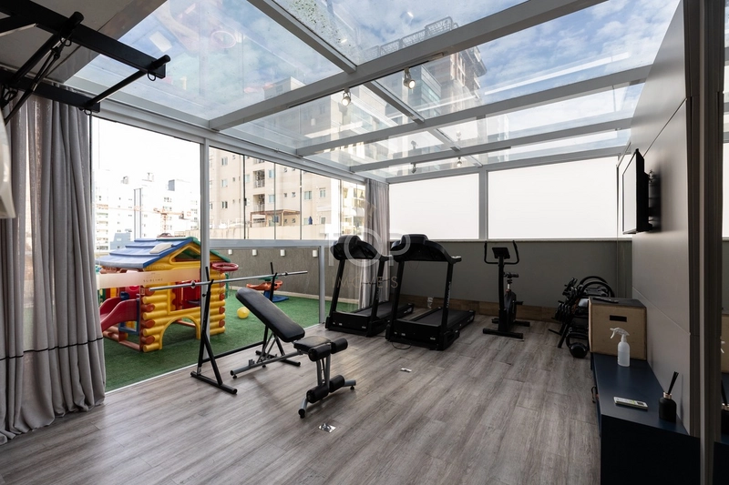 FINAMENTE MOBILIADO EM MEIA PRAIA: 12ª foto da galeria de imagens do imóvel