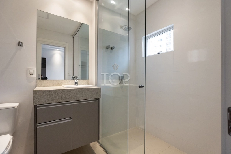 FINAMENTE MOBILIADO EM MEIA PRAIA: 4ª foto da galeria de imagens do imóvel