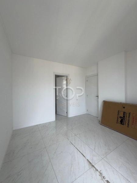 PRONTO PARA MORAR EM MEIA PRAIA: 5ª foto da galeria de imagens do imóvel