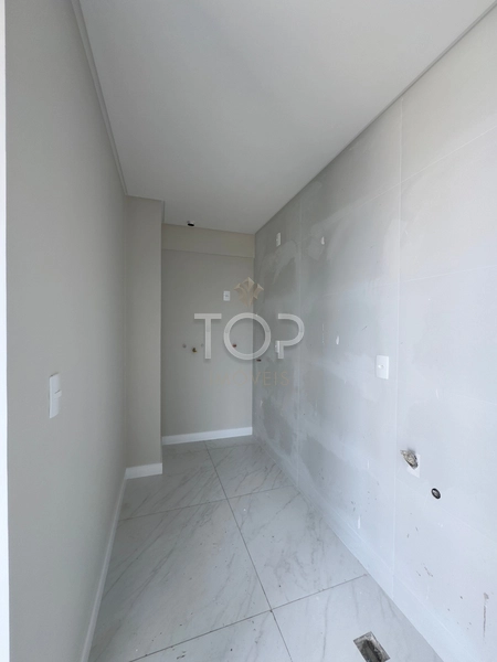 PRONTO PARA MORAR EM MEIA PRAIA: 8ª foto da galeria de imagens do imóvel