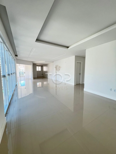 PRONTO PARA MORAR EM MEIA PRAIA: 17ª foto da galeria de imagens do imóvel