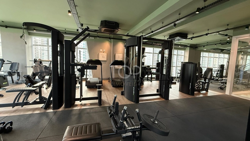 MOBILIADO EM MEIA PRAIA: 15ª foto da galeria de imagens do imóvel