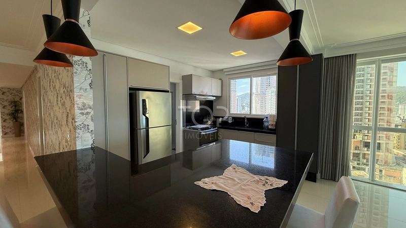 MOBILIADO COM VISTA PARA O MAR EM ITAPEMA: 6ª foto da galeria de imagens do imóvel