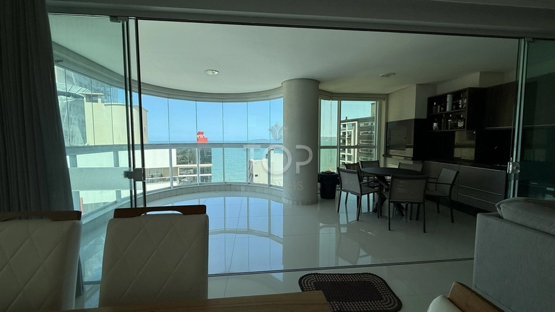 MOBILIADO COM VISTA PARA O MAR EM ITAPEMA