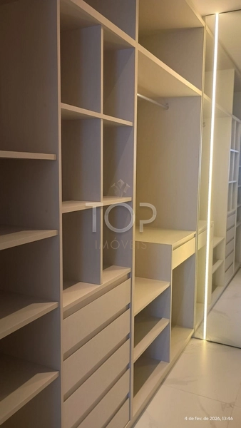 APARTAMENTO FINAMENTE MOBILIADO EM MEIA PRAIA: 36ª foto da galeria de imagens do imóvel