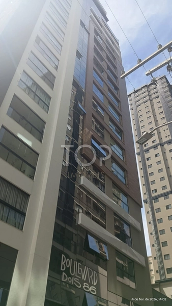 APARTAMENTO FINAMENTE MOBILIADO EM MEIA PRAIA: 2ª foto da galeria de imagens do imóvel