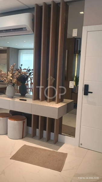 APARTAMENTO FINAMENTE MOBILIADO EM MEIA PRAIA: 8ª foto da galeria de imagens do imóvel