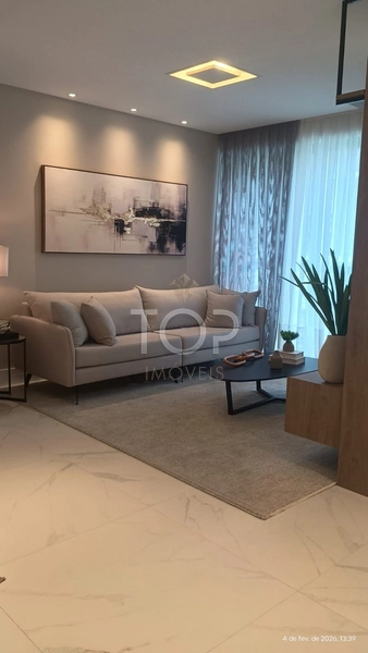 APARTAMENTO FINAMENTE MOBILIADO EM MEIA PRAIA: 1ª foto da galeria de imagens do imóvel