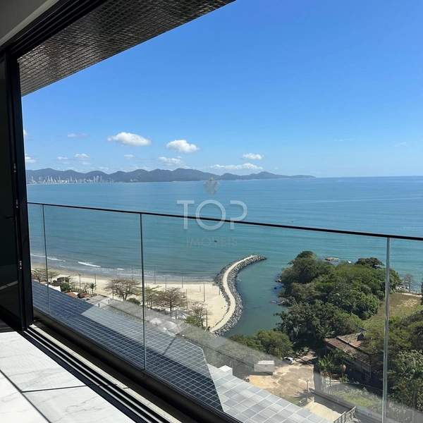 APARTAMENTO FRENTE MAR EM PORTO BELO