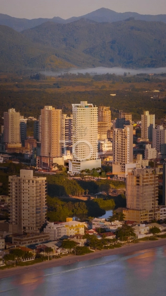 LANÇAMENTO EM PORTO BELO: 7ª foto da galeria de imagens do imóvel