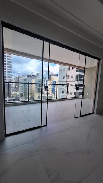 Apartamento Pronto 03 Suítes próximo do Mar em Meia Praia: 15ª foto da galeria de imagens do imóvel