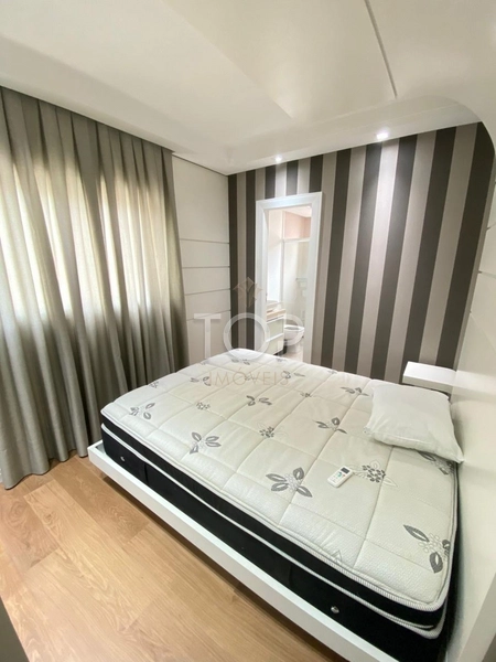 COBERTURA MOBILIADA EM MEIA PRAIA: 14ª foto da galeria de imagens do imóvel