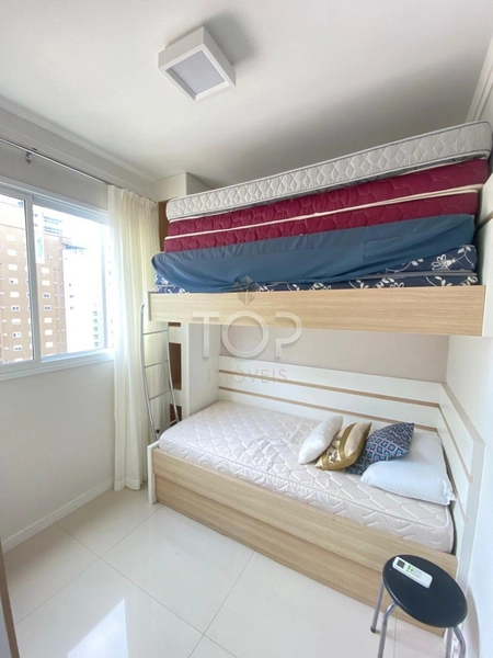 COBERTURA MOBILIADA EM MEIA PRAIA: 24ª foto da galeria de imagens do imóvel