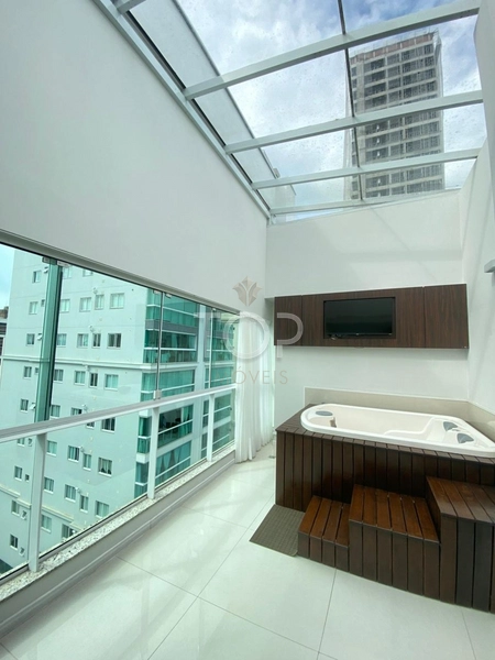 COBERTURA MOBILIADA EM MEIA PRAIA: 6ª foto da galeria de imagens do imóvel