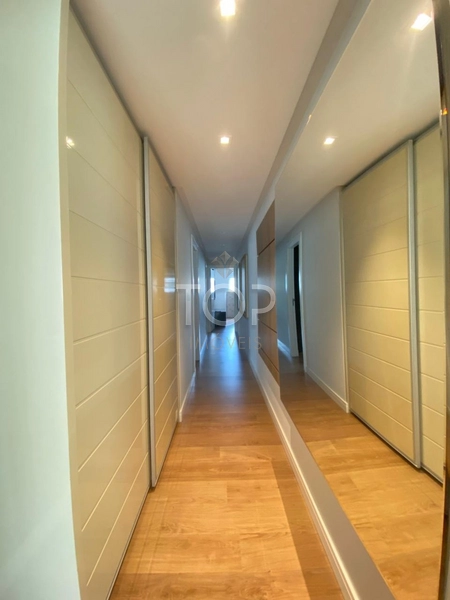 COBERTURA MOBILIADA EM MEIA PRAIA: 16ª foto da galeria de imagens do imóvel