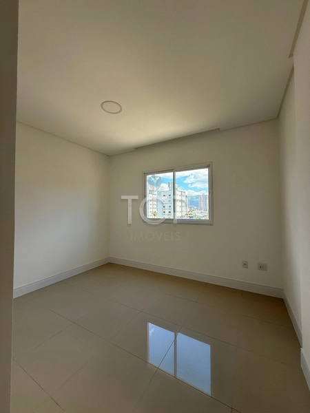 PRONTO PARA MORAR EM MEIA PRAIA: 6ª foto da galeria de imagens do imóvel