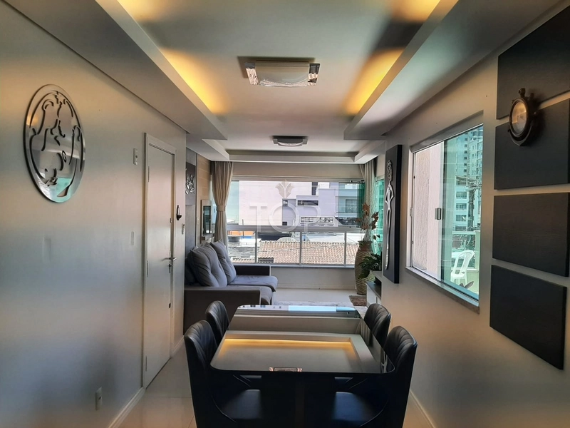 APARTAMENTO DIFERENCIADO MOBILIADO A 400MTS DO MAR EM MEIA PRAIA: 3ª foto da galeria de imagens do imóvel