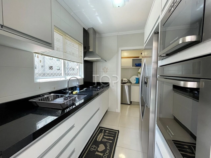 APARTAMENTO MOBILIADO MEIA PRAIA: 9ª foto da galeria de imagens do imóvel