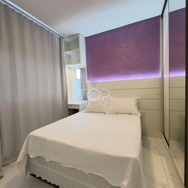 FINAMENTE MOBILIADO EM MEIA PRAIA: 11ª foto da galeria de imagens do imóvel