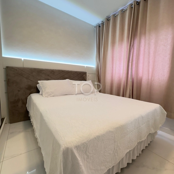 FINAMENTE MOBILIADO EM MEIA PRAIA: 14ª foto da galeria de imagens do imóvel