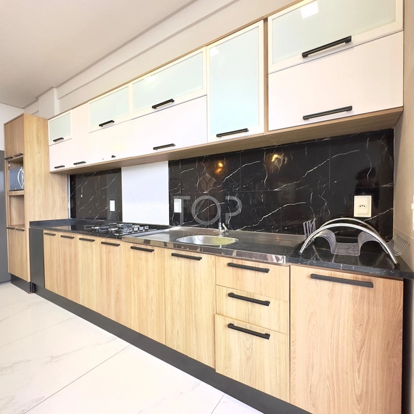 FINAMENTE MOBILIADO EM MEIA PRAIA: 23ª foto da galeria de imagens do imóvel