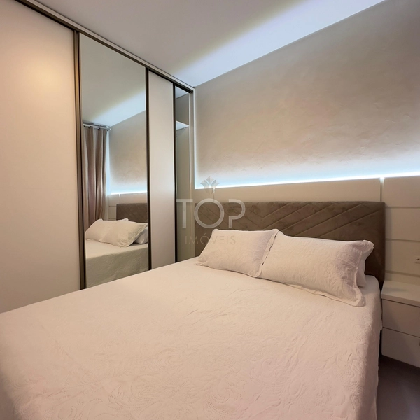 FINAMENTE MOBILIADO EM MEIA PRAIA: 15ª foto da galeria de imagens do imóvel