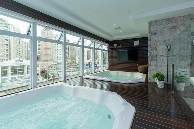 PRONTO PARA MORAR EM MEIA PRAIA: 11ª foto da galeria de imagens do imóvel