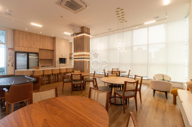 PRONTO PARA MORAR EM MEIA PRAIA: 15ª foto da galeria de imagens do imóvel