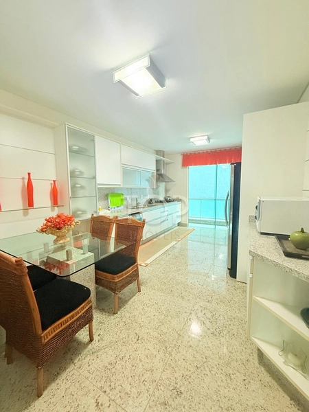 APARTAMENTO MOBILIADO CONDOMINIO FRENTE MAR: 13ª foto da galeria de imagens do imóvel