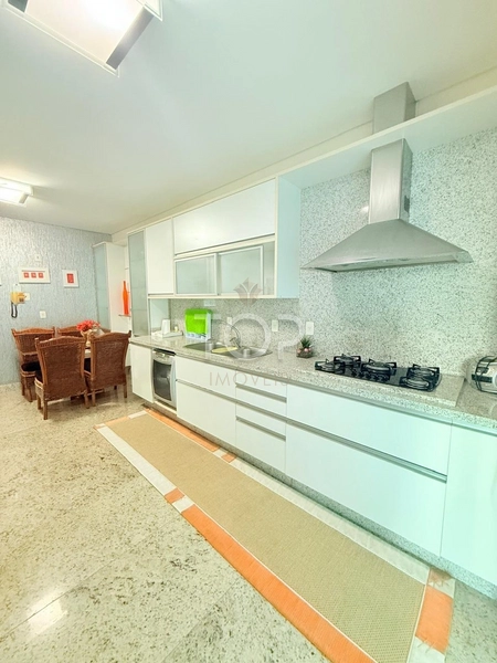 APARTAMENTO MOBILIADO CONDOMINIO FRENTE MAR: 11ª foto da galeria de imagens do imóvel