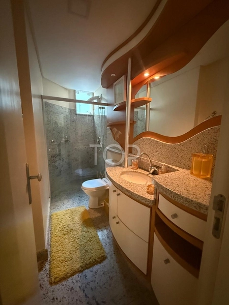 APARTAMENTO MOBILIADO CONDOMINIO FRENTE MAR: 17ª foto da galeria de imagens do imóvel