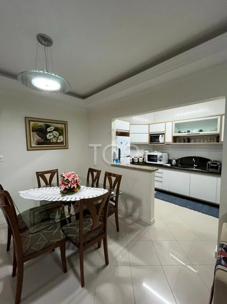 APARTAMENTO NO CORAÇÃO DE MEIA PRAIA: 10ª foto da galeria de imagens do imóvel