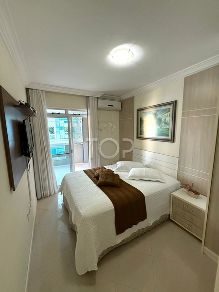 APARTAMENTO NO CORAÇÃO DE MEIA PRAIA: 34ª foto da galeria de imagens do imóvel