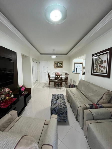 APARTAMENTO NO CORAÇÃO DE MEIA PRAIA: 20ª foto da galeria de imagens do imóvel