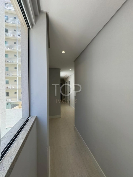 FINAMENTE MOBILIADO EM MEIA PRAIA: 29ª foto da galeria de imagens do imóvel