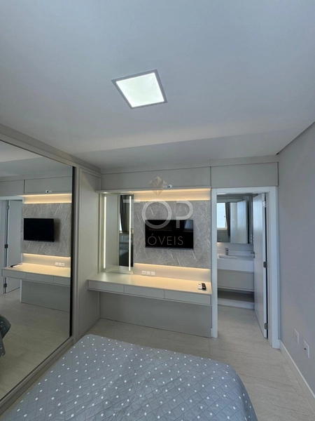 FINAMENTE MOBILIADO EM MEIA PRAIA: 30ª foto da galeria de imagens do imóvel