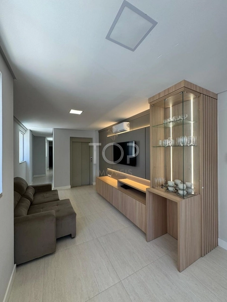 FINAMENTE MOBILIADO EM MEIA PRAIA: 13ª foto da galeria de imagens do imóvel