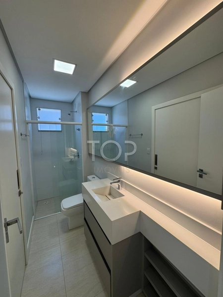 FINAMENTE MOBILIADO EM MEIA PRAIA: 10ª foto da galeria de imagens do imóvel